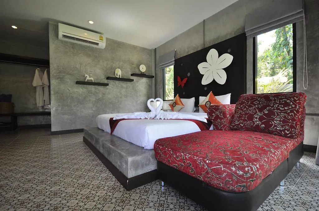 Loft Garden Villa @ Bangsak Khao Lak