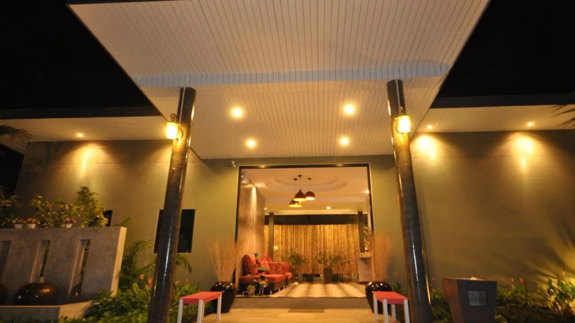 Loft Garden Villa @ Bangsak Khao Lak